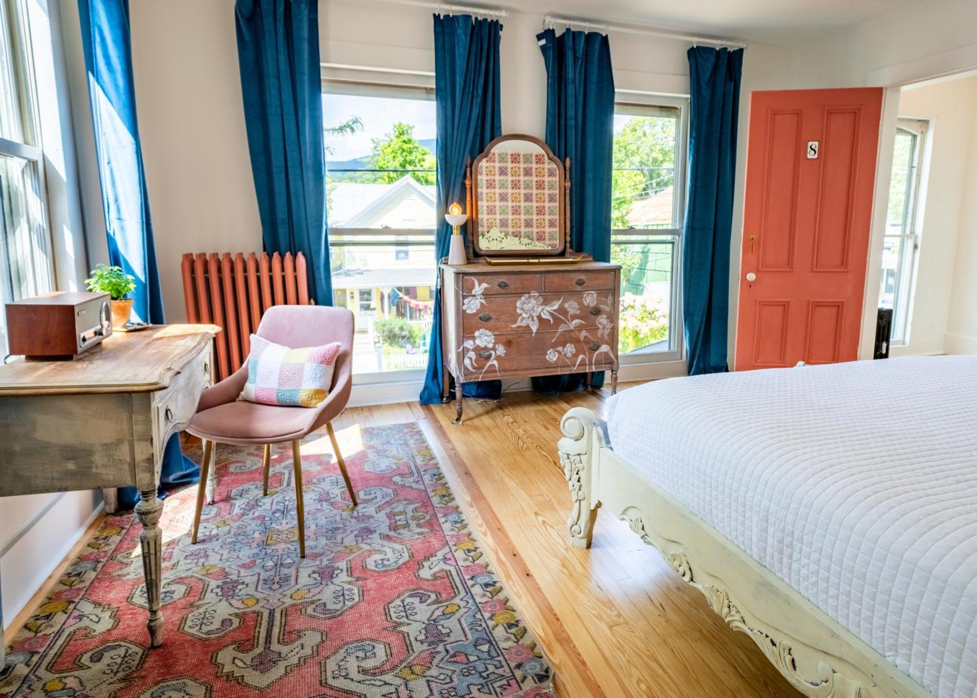 Hotel Twin Gables Of Woodstock Exterior foto